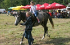 PIKNIK W KŁOBUKOWICACH