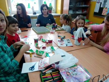 Warsztaty Świąteczne w Szkole Podstawowej w Kucharach