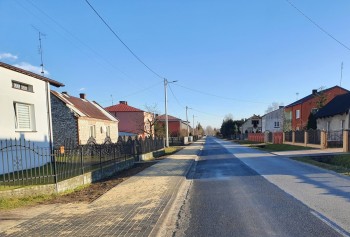 IV etap budowy chodnika w Kobyłczycach