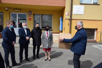 Plik graficzny o nazwie: https://www.mstow.pl/media/2021/news-04/Starostwo2_m.jpg