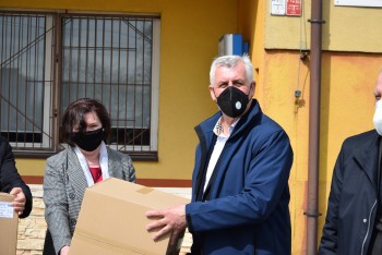 Plik graficzny o nazwie: https://www.mstow.pl/media/2021/news-04/Starostwo3_m.jpg