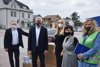 Maseczki trafią do mieszkańców