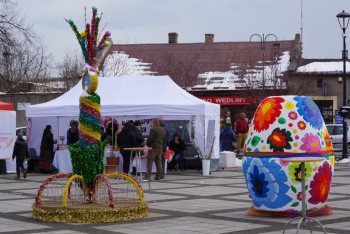 Pisanka XXL na mstowskim rynku