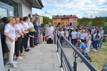 Uroczyste otwarcie budynku usługowego w Srocku
