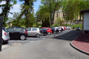 Zagospodarowanie parkingu przy Urzędzie Gminy w Mstowie