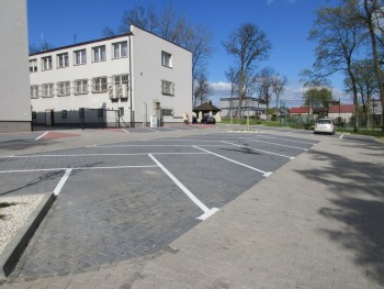 Zagospodarowanie parkingu przy Urzędzie Gminy w Mstowie