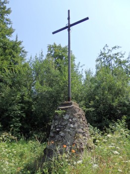 Renowacja zabytkowego krzyża na Górze Wał 