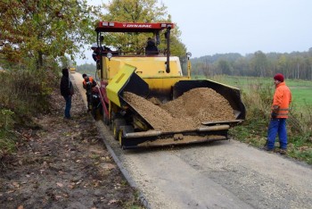 Budowa ścieżki pieszo-rowerowej w rejonie Przeprośnej Górki w Siedlcu - cd prac 2017...