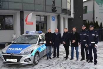 Nowy radiowóz dla policjantów z Kłomnic