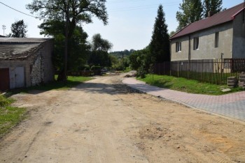 Przebudowa ul.Starowiejskiej w Jaskrowie - prace trwają