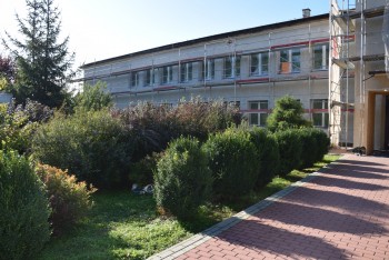 Termomodernizacja szkół w Małusach Wielkich i w Mstowie - prace trwają