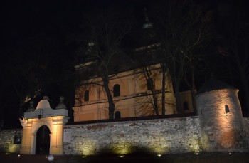Modernizacja oświetlenia przy Klasztorze w Mstowie