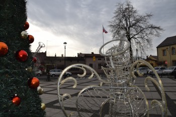 Oświetlenie i monitoring na Placu Mickiewicza w Mstowie