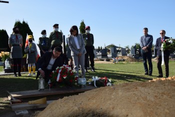 Pogrzeb osób rozstrzelanych w lesie jaskrowskim w 1939r. -cmentarz Mstów 21.09.2020