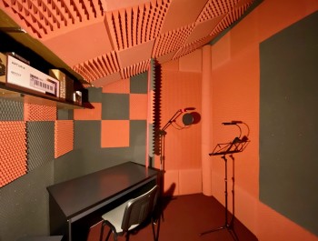 Małe studio nagrań w mstowskim GOKu