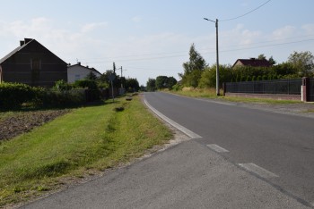 Chodniki przy drogach powiatowych w Cegielni, Kucharach i Wancerzowie  - 2020