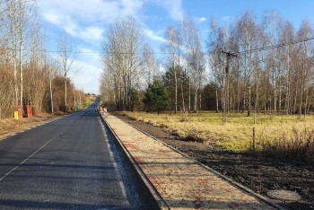 Chodniki przy drogach powiatowych w Cegielni, Kucharach i Wancerzowie  - 2020