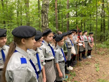 Odsłonięcie pamiątkowej tablicy w lesie jaskrowskim 26.09.2022