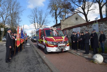 Jubileusz 75-lecia i nowy samochód dla OSP Kuchary 06.11.2022