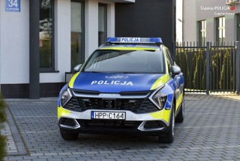 Nowy radiowóz dla Komisariatu Policji w Kłomnicach 30.12.2022