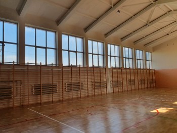 Uroczyste otwarcie wyremontowanej sali gimnastycznej w Mokrzeszy 13.09.2023 