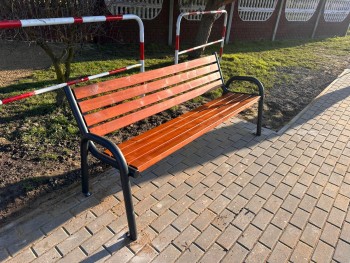 Zagospodarowanie terenu przy zbiorniku wodnym w Krasicach_2025