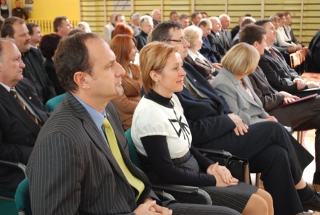 BUDOWA HALI SPORTOWEJ PRZY GIMNAZJUM W MSTOWIE