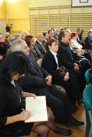 BUDOWA HALI SPORTOWEJ PRZY GIMNAZJUM W MSTOWIE