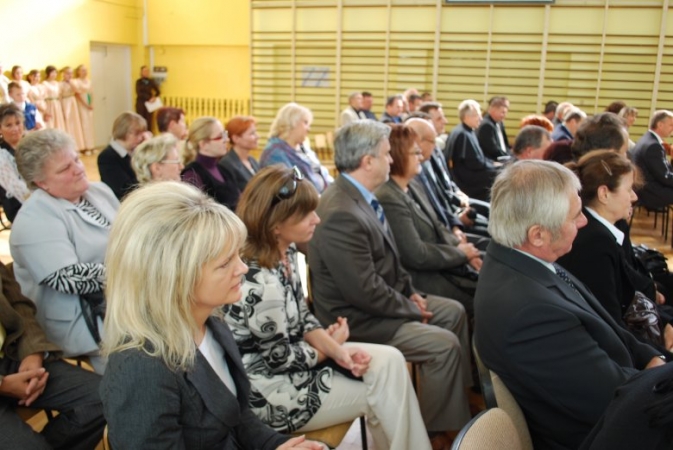 BUDOWA HALI SPORTOWEJ PRZY GIMNAZJUM W MSTOWIE