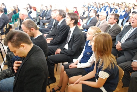 BUDOWA HALI SPORTOWEJ PRZY GIMNAZJUM W MSTOWIE