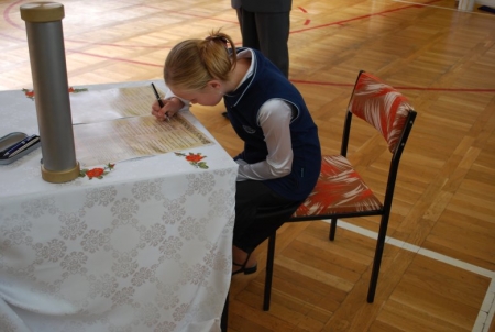 BUDOWA HALI SPORTOWEJ PRZY GIMNAZJUM W MSTOWIE