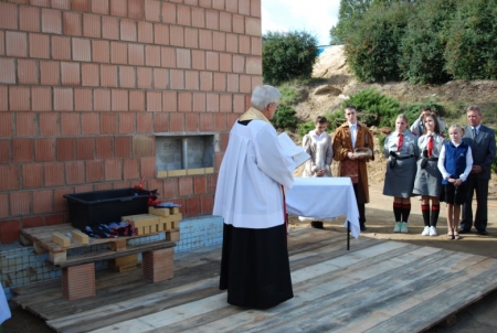 BUDOWA HALI SPORTOWEJ PRZY GIMNAZJUM W MSTOWIE