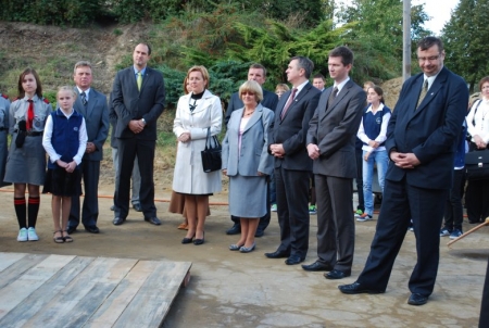 BUDOWA HALI SPORTOWEJ PRZY GIMNAZJUM W MSTOWIE