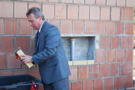 BUDOWA HALI SPORTOWEJ PRZY GIMNAZJUM W MSTOWIE