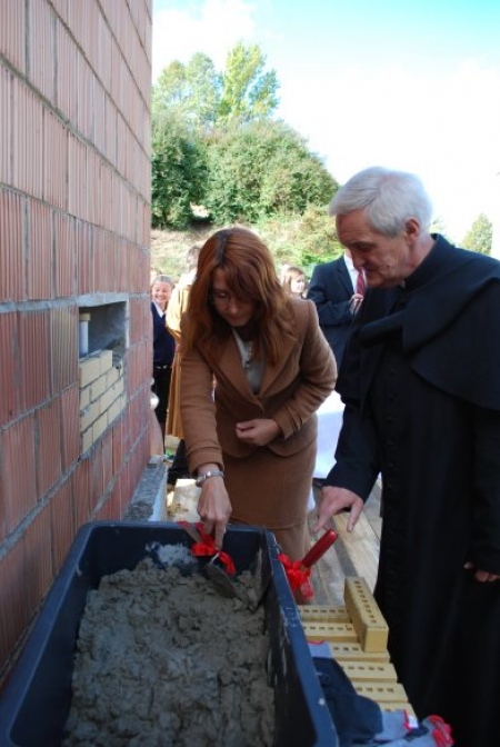 BUDOWA HALI SPORTOWEJ PRZY GIMNAZJUM W MSTOWIE