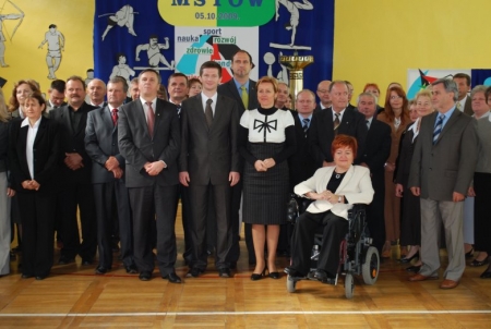 BUDOWA HALI SPORTOWEJ PRZY GIMNAZJUM W MSTOWIE