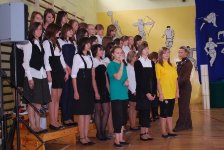 BUDOWA HALI SPORTOWEJ PRZY GIMNAZJUM W MSTOWIE