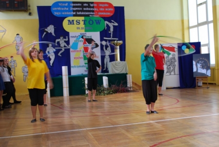 BUDOWA HALI SPORTOWEJ PRZY GIMNAZJUM W MSTOWIE