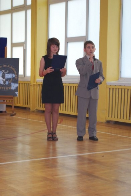 BUDOWA HALI SPORTOWEJ PRZY GIMNAZJUM W MSTOWIE