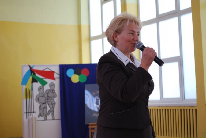 BUDOWA HALI SPORTOWEJ PRZY GIMNAZJUM W MSTOWIE