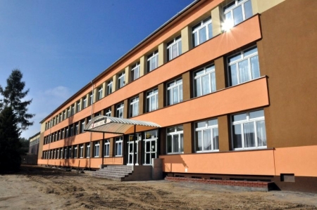 ZAKOŃCZONO TERMOMODERNIZACJĘ SZKOŁY WE MSTOWIE