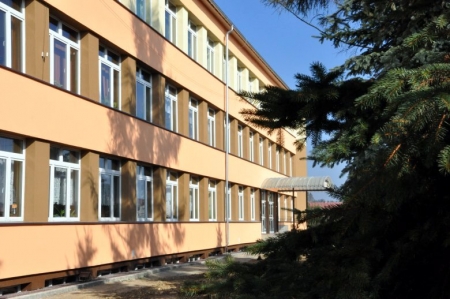 ZAKOŃCZONO TERMOMODERNIZACJĘ SZKOŁY WE MSTOWIE