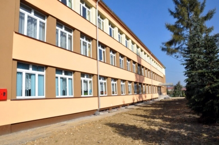 ZAKOŃCZONO TERMOMODERNIZACJĘ SZKOŁY WE MSTOWIE
