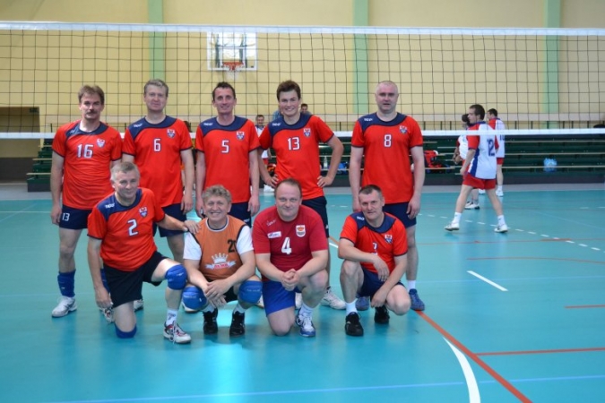 I TURNIEJ PIŁKI SIATKOWEJ WYGRAŁA REPREZENTACJA MSTOWA!!!!