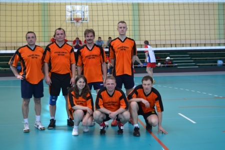 I TURNIEJ PIŁKI SIATKOWEJ WYGRAŁA REPREZENTACJA MSTOWA!!!!