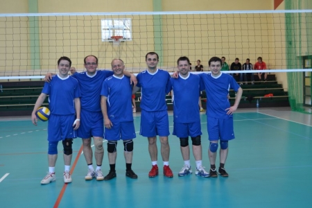 I TURNIEJ PIŁKI SIATKOWEJ WYGRAŁA REPREZENTACJA MSTOWA!!!!