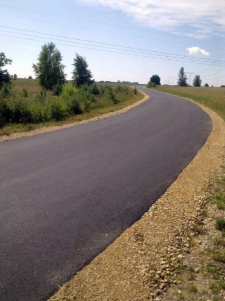 ZAKOŃCZYŁ SIĘ REMONT DROGI W MAŁUSACH MAŁYCH