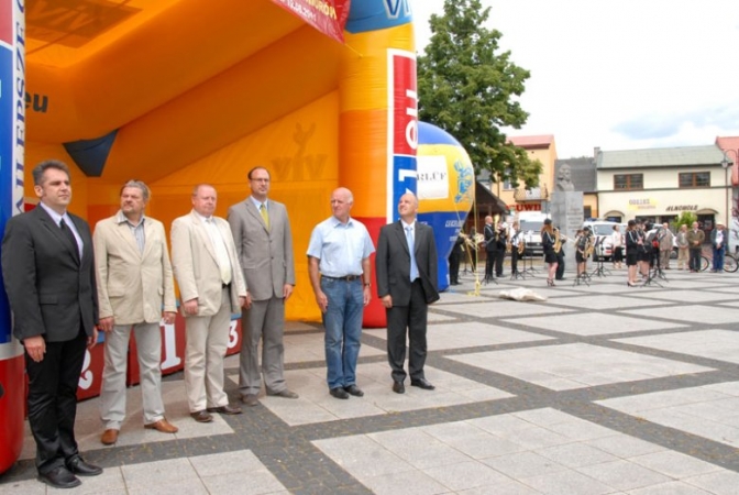 FOTORELACJA Z MISTRZOSTW POLSKI W KOLARSTWIE SZOSOWYM JUNIORÓW 2011