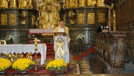 UROCZYSTA MSZA