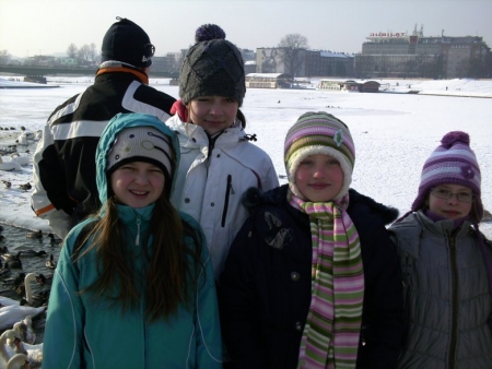 JASKRÓW NA ZIMOWISKU